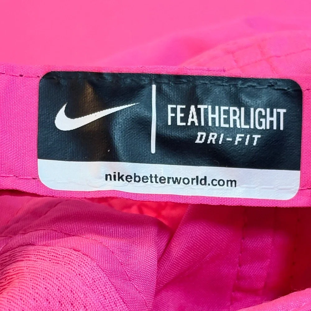 Nike Featherlight Dri-FIT Running Hat Hot Pink Adjustable Performance Cap Barbie